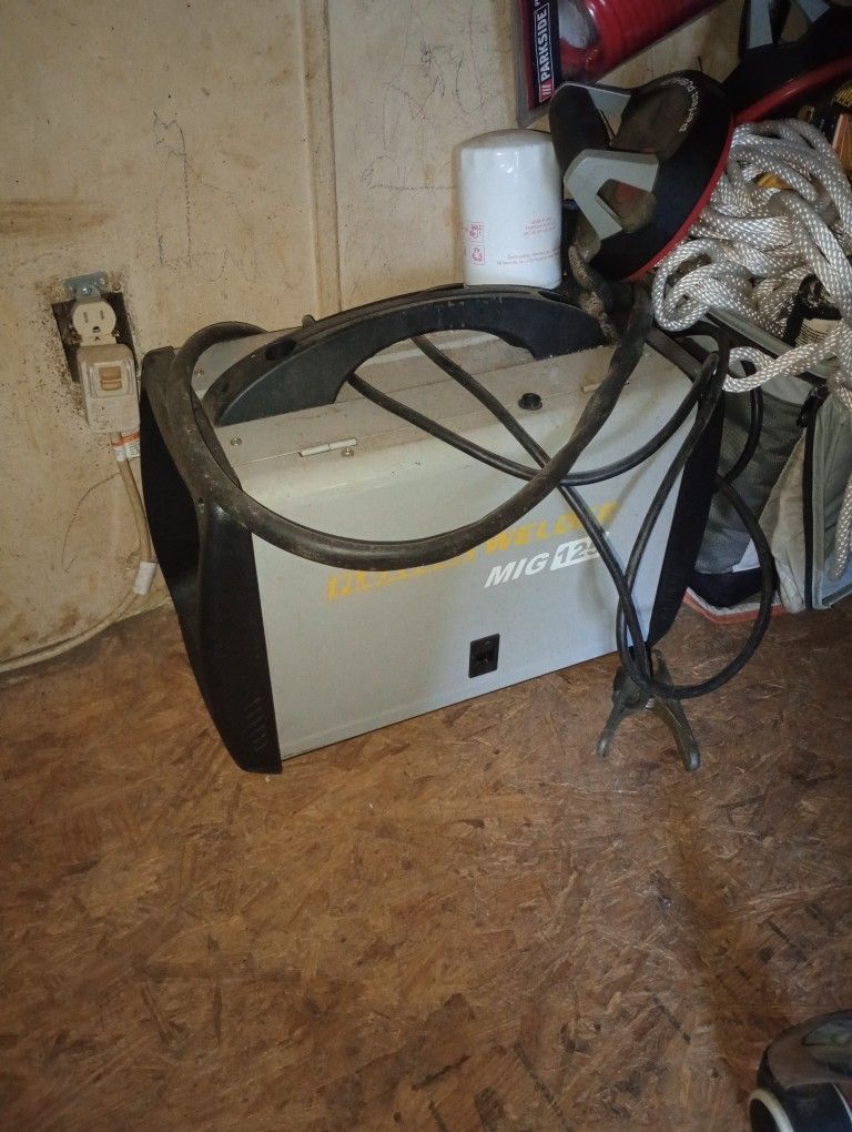 125 MIG Welder (Private Seller)