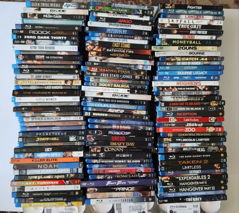 115 Blu-ray movies, Action, comedy, Sci-fi, drama, Romance, kids and more.
