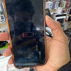 iPhone 13 (password Lock)