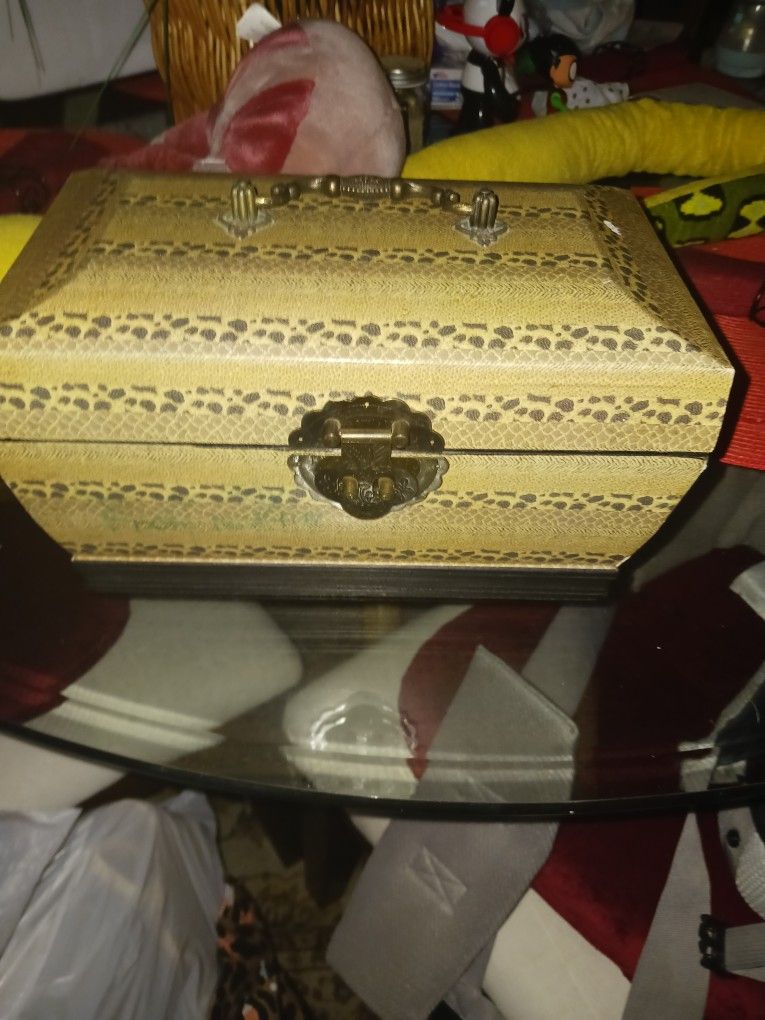 Nice Wood Vintage Box 8 Firm Look My Post Alot Item