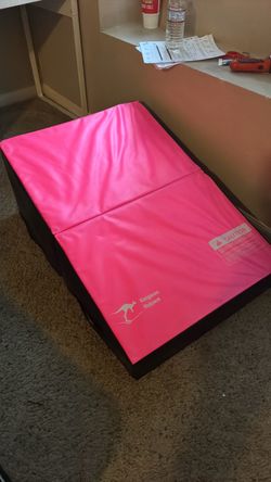 Kangaroo Hoppers Pink Folding Gymnastics Mat
