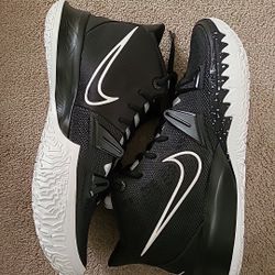 Nike Kyrie 7 Tb Promo Size 12 & 13 Men 