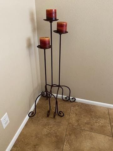 Iron Scroll Candle Holders & Red/Yellow Candles