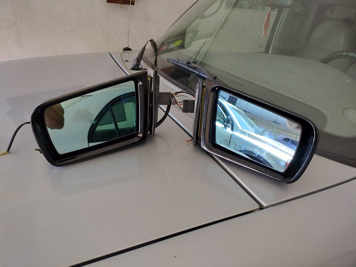 Mercedes Benz side Mirrors 