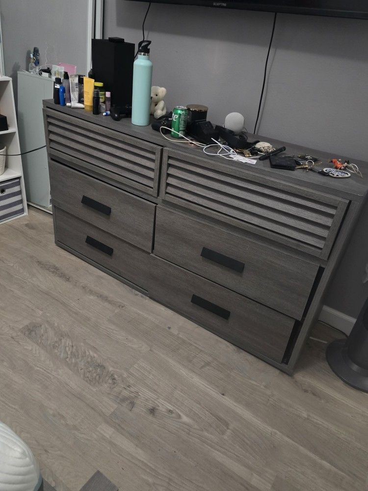 Free Dresser