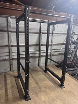 Titan Fitness X3 Power Rack