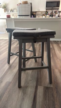 Island barstool chairs 3