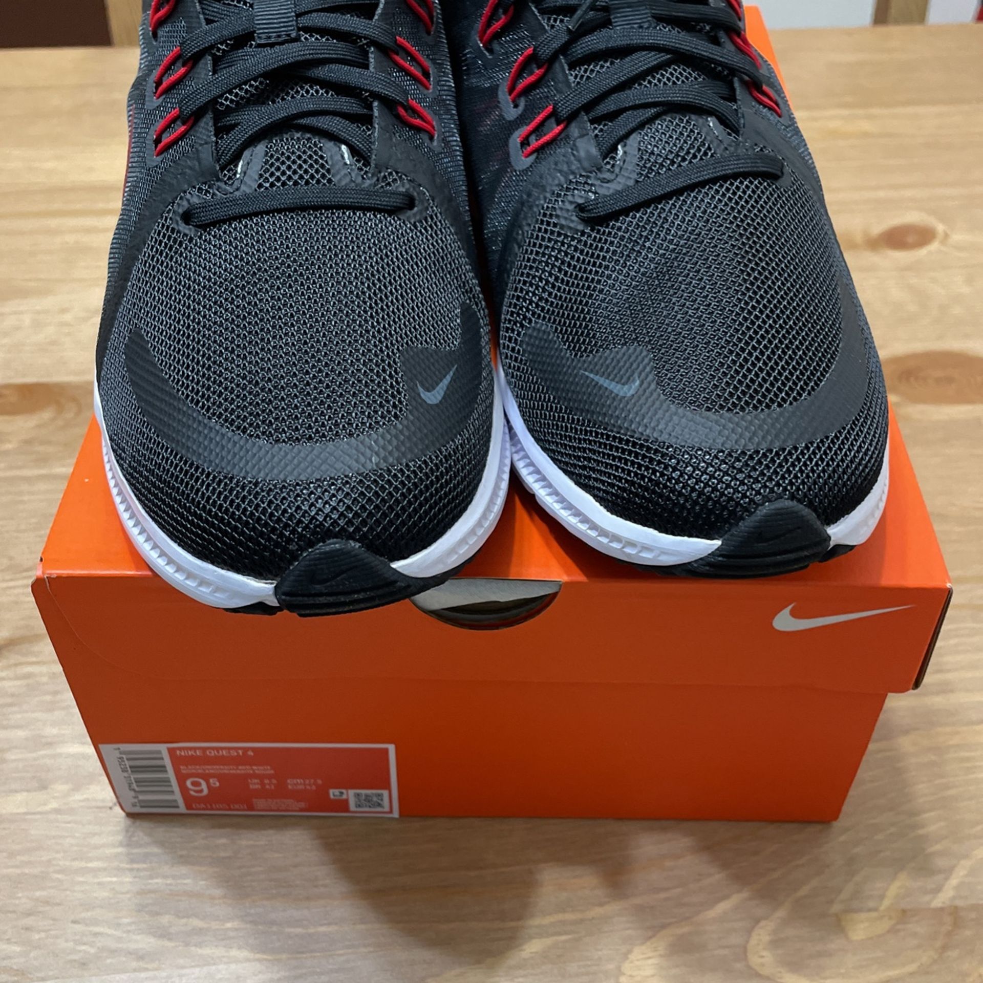 Nike Quest 4
