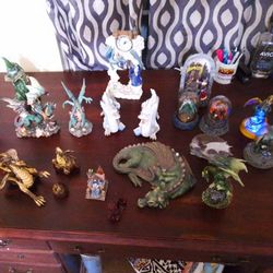 24 Pieces Dragon Collection