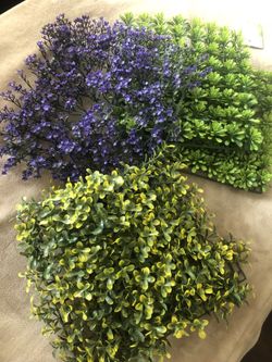 4 brand new artificial greenery squares!