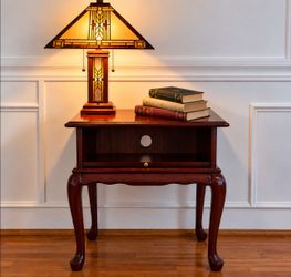 Vintage 90s Bombay Company Mahogany Media Stand / Queen Anne Side Table - Excellent Condition