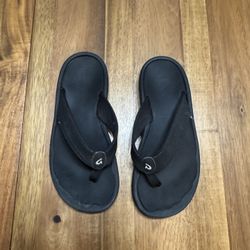 Olukai Ohana Big Kids Size 4 Sandal