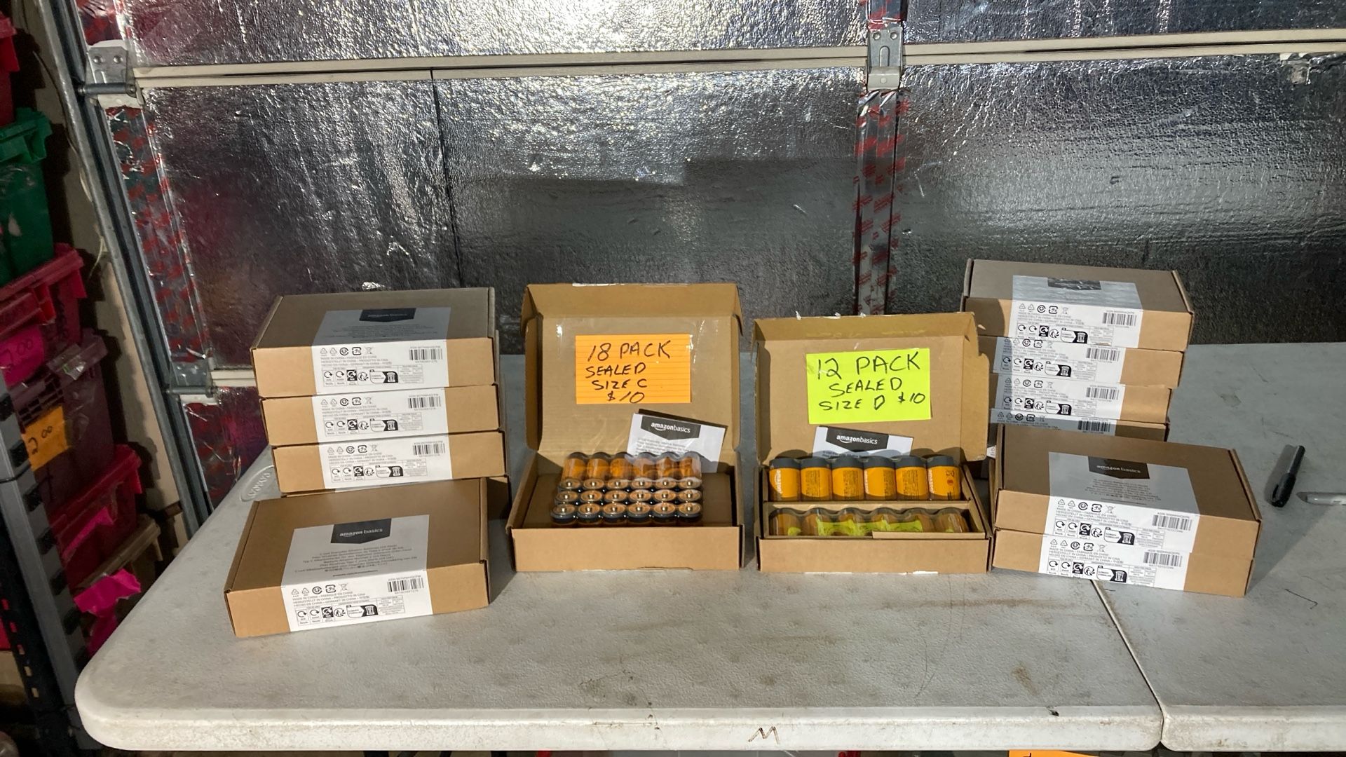 BATTERIES. Size C +D