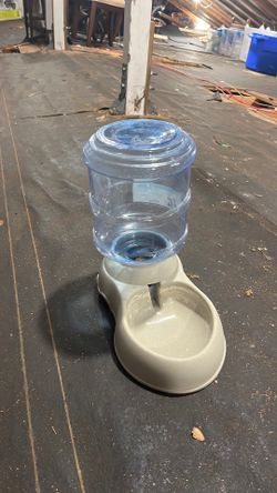 Dog waterer, replenishing dog water cup