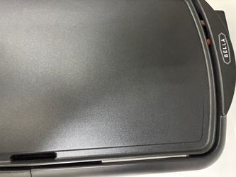 Electric Griddle- Bella . ONLY Used 3 times for cakes.