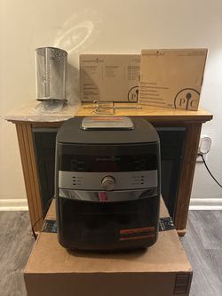 Pampered Chef Deluxe Air Fryer, Rotisserie & Dehydrator w/ NEW Accessories
