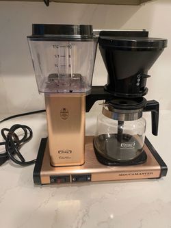 Drip coffee maker