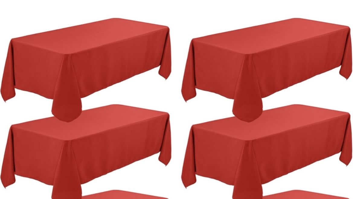 4 Red Table Cloths