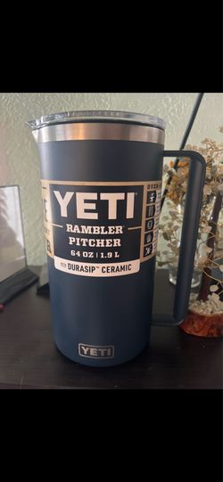 New 64 oz yeti pitcher