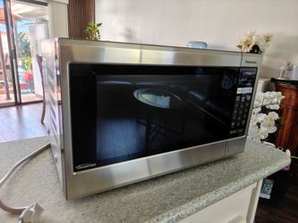 Panasonic 1200W Inverter Stainless Steel Microwave – Excellent Condition