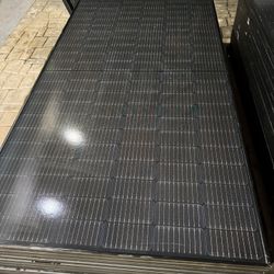 Canadian Solar 390W Black Solar Panels Premium 
