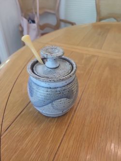 Hand-thrown Pottery Honey Pot with Stirrer