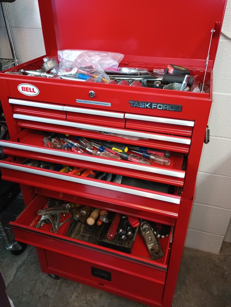 Rolling Tool Box With Tools