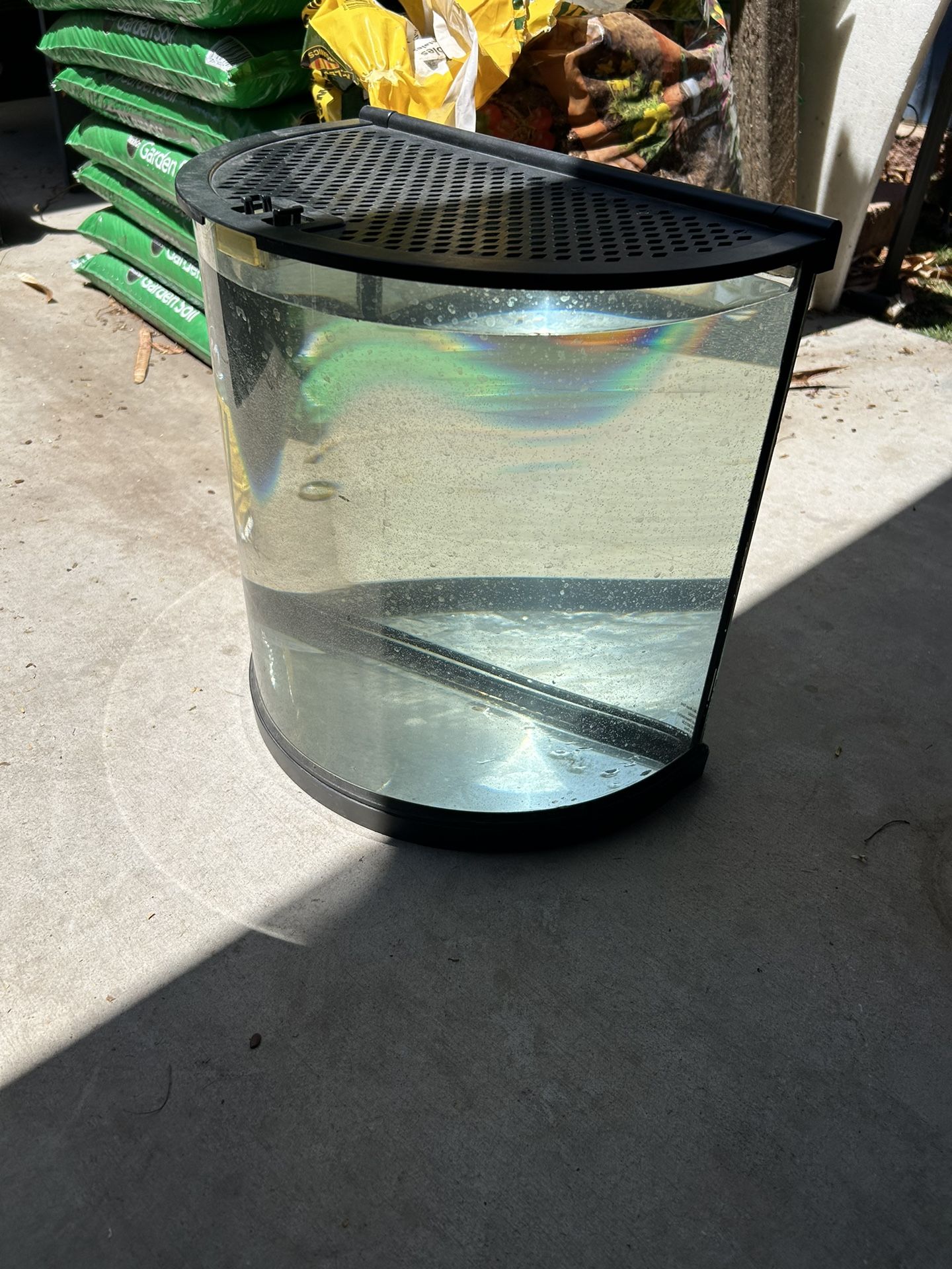 Small Fish Tank