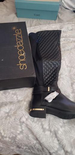 NEW SHOEDAZZLE BOOTS 8.5