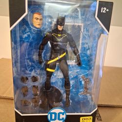 DC MULTIVERSE COLLECTIBLE ACTION FIGURE