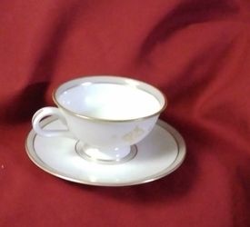 Haviland Elsee Pattern CHINA