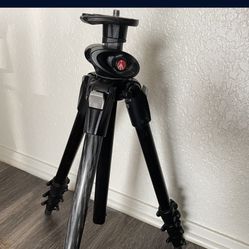 Manfrotto Carbon Fiber Tripod