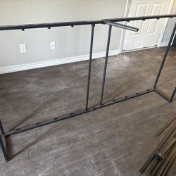 Small Metal Bed Frame – Needs Screws (Easy Fix)