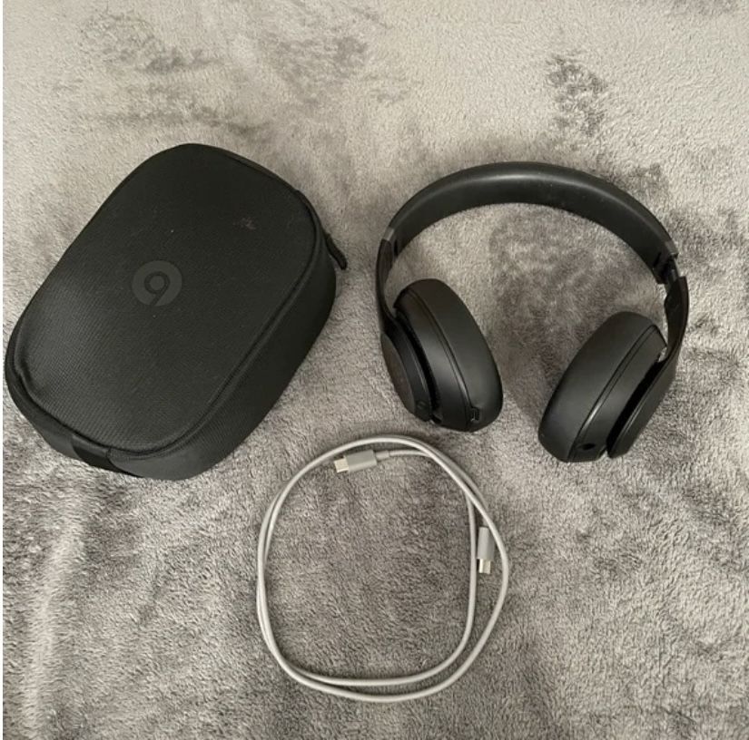 Black Beats Studio Pros