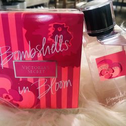 $40 Bombshell  In Bloom Bundle It’s All Brand New And Pick Up Gahanna