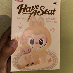 NEW HAVE A SEAT LABUBU (SISI)