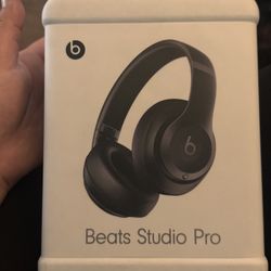 Beats Studio Pro Sealed Box