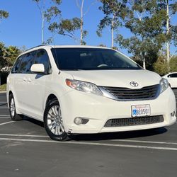 2014 Toyota Sienna