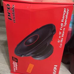 1 Cerwin Vega 6x9 Co-ax Speaker