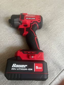Impact drill 
Batería 5ah
Bawer