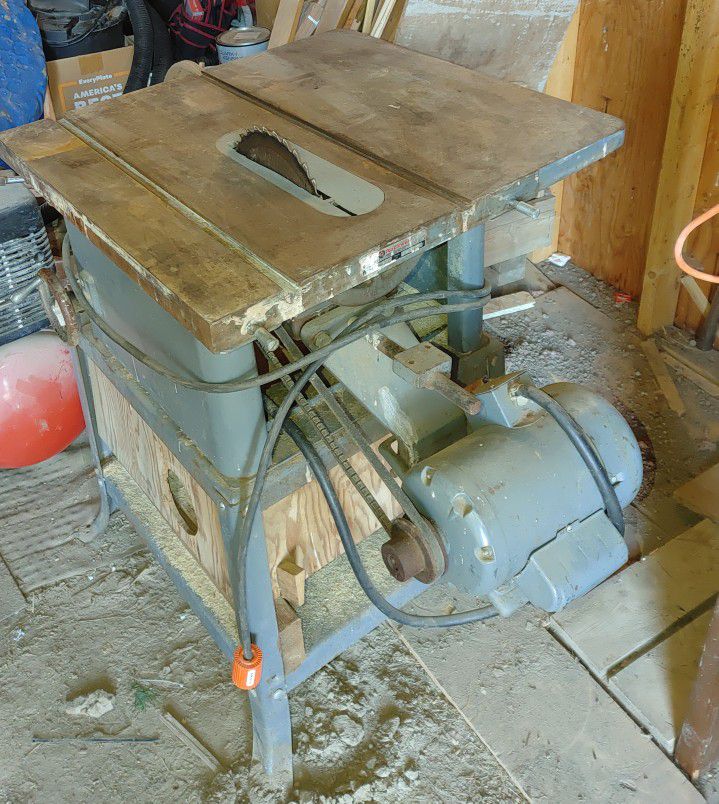 Rockwell Table Saw Model 34-400