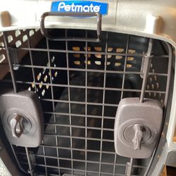 Petmate Portable Plastic Pet Carrier Dog Cat Small Animal 
