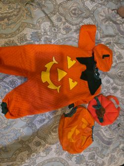 infant 6-9 months Halloween Pumpkin Costume/Outfit