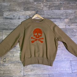 Woman’s Sweatshirt