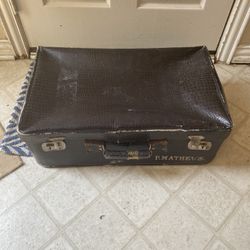 Decorative Leather Suitcase 24x15x8