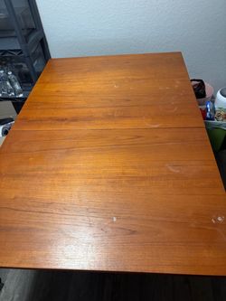Foldable/Adjustable table
