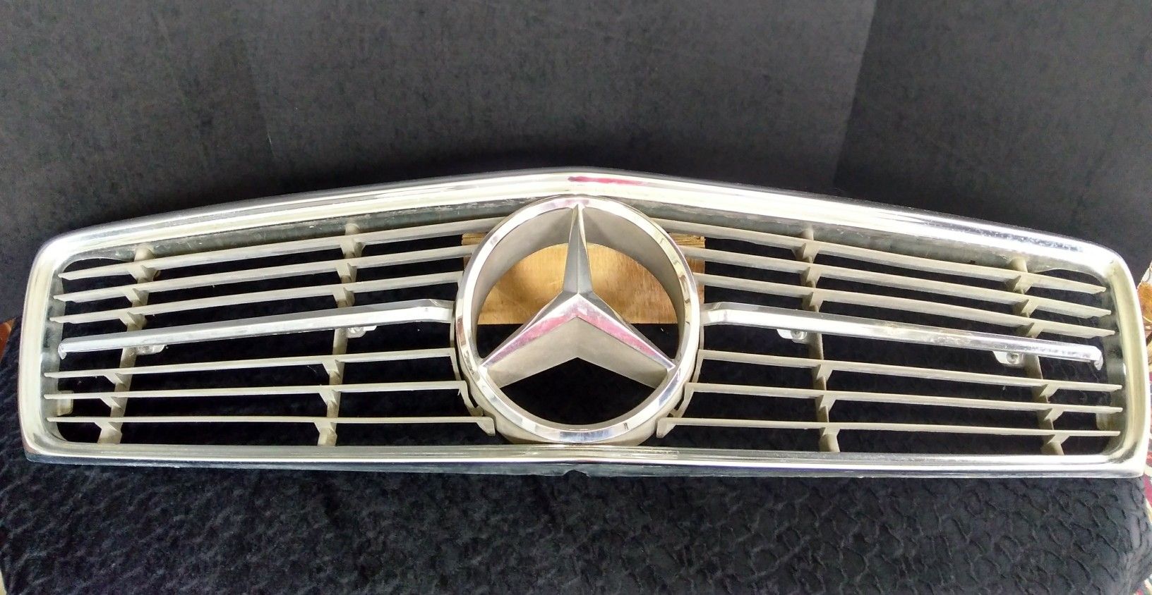 Mercedes Chrome Grille