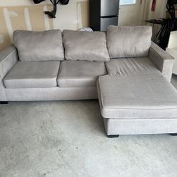 L shape couch! reversible L shape