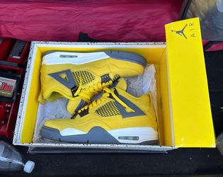 Jordan 4 lightning size 8