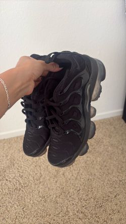 Nike all black vapor max
